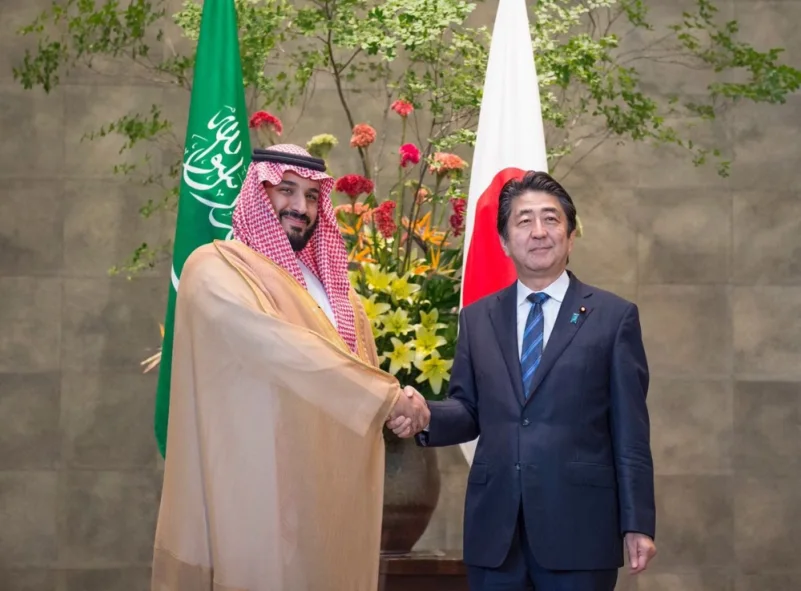 ولي العهد يستعرض مع رئيس وزراء اليابان مستجدات الأوضاع الإقليمية والدولية