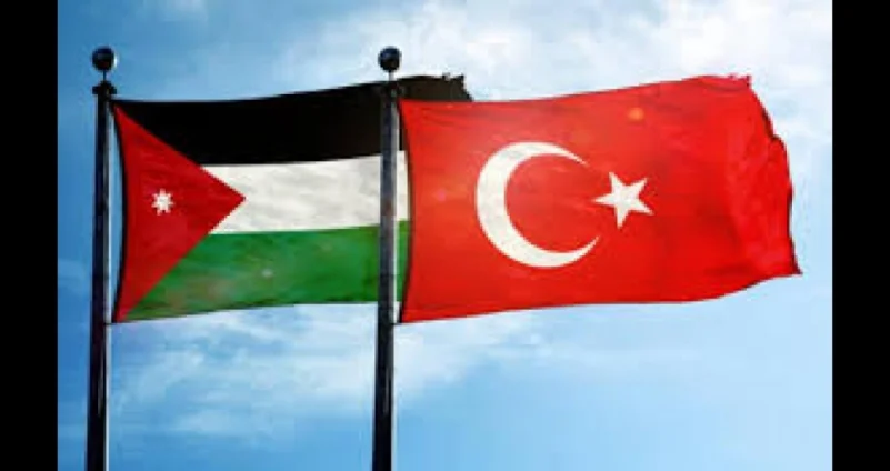 وزير الخارجية الأردني يلتقي نظيره التركي