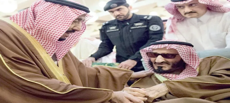 خادم الحرمين يتلقى برقيات عزاء من قادة دول الخليج في وفاة الأمير بندر