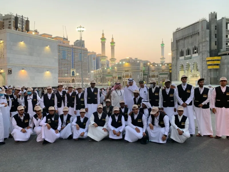 500 شاب مكي يستعدون لخدمة الحجاج في المسجد الحرام والمشاعر