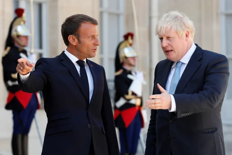 رئيس وزراء بريطانيا في ضيافة الرئيس الفرنسي