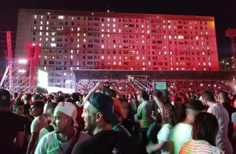 مصرع 5 وإصابة 23 آخرين بحادث تدافع في حفل فني الجزائر