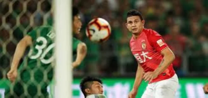 الصين تستعد للمونديال بتجنيس 9 لاعبين