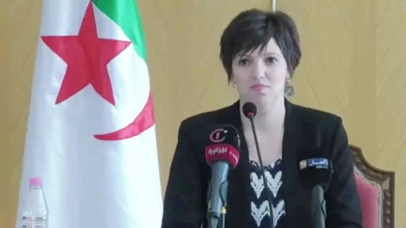 استقالة وزيرة الثقافة الجزائرية بعد حادث التدافع