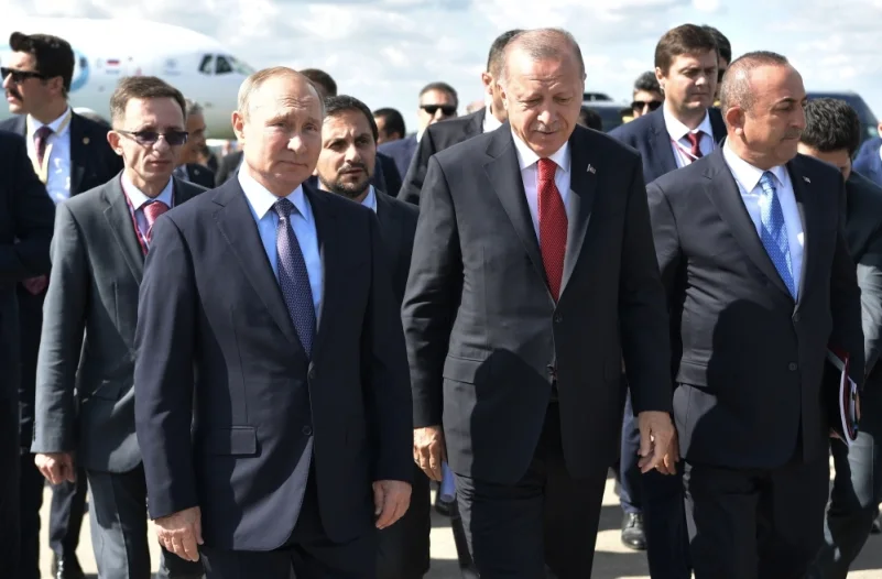 أردوغان يتفقد مقاتلات "سو-57" وبوتين "نعم.. يمكنكم شراؤها"
