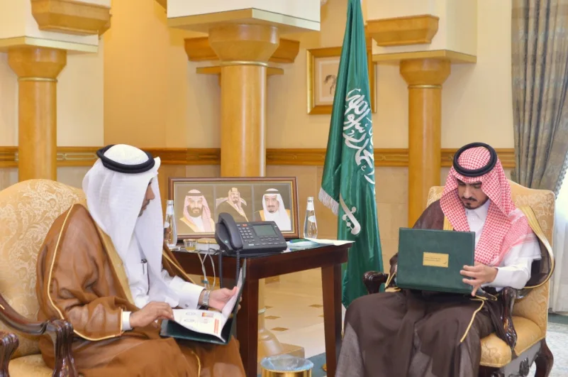 نائب أمير مكة يطلع على تقرير أداء "الكهرباء" خلال "الحج"