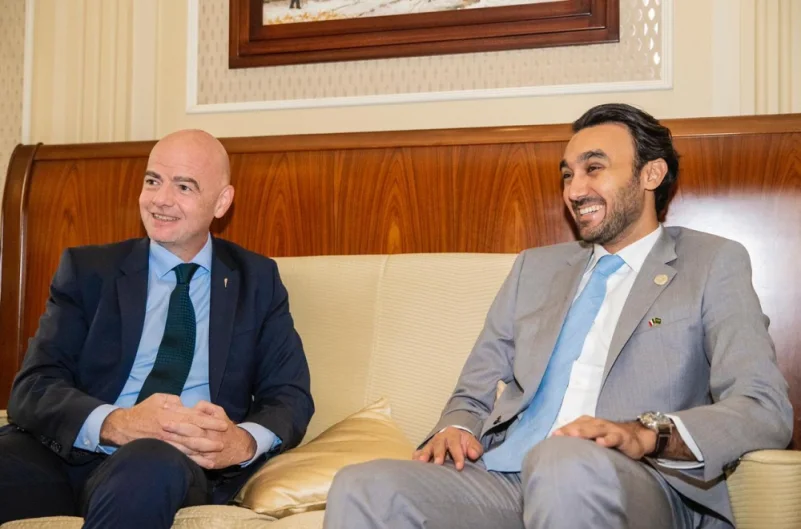 الأمير عبدالعزيز بن تركي يبحث أوجه التعاون مع رئيس الـ"فيفا"
