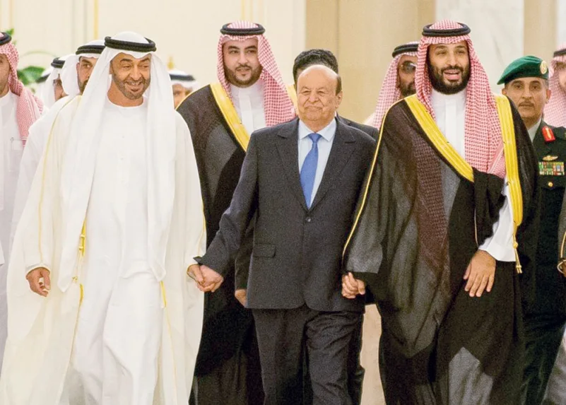 ولي العهد يجتمع مع الرئيس اليمني وولي عهد أبوظبي ورئيس المجلس الانتقالي