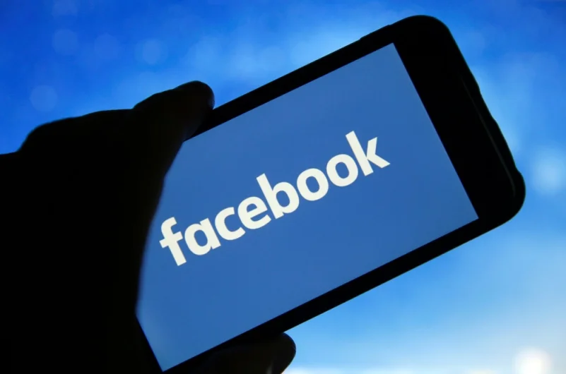 فيسبوك يخطط لزيادة خيارات «التراسل الخاص»