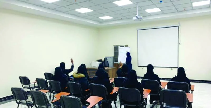 جامعة الطائف: 5 آلاف متقدمة لمدرسة تعليم القيادة في يومين