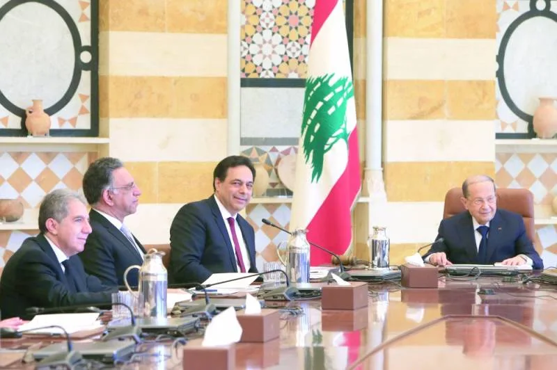 لبنان.. دياب يواجه «كارثة» اقتصادية بحكومة «إنقاذ»