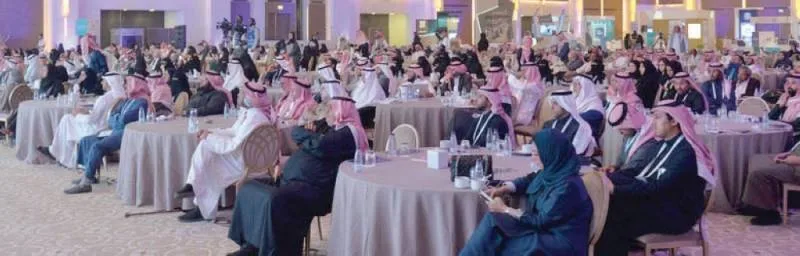 منتدى الرياض يدعو لخطة وطنية للتنويع الاقتصادي وترشيد الإنفاق الجاري
