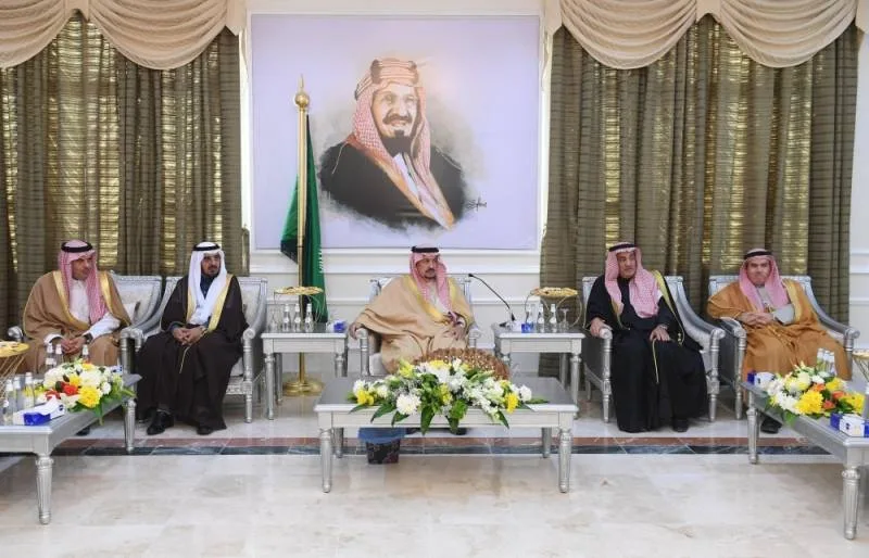 أمير الرياض يتفقد "القويعية" ويدشن مشروعات بأكثر من 180 مليون