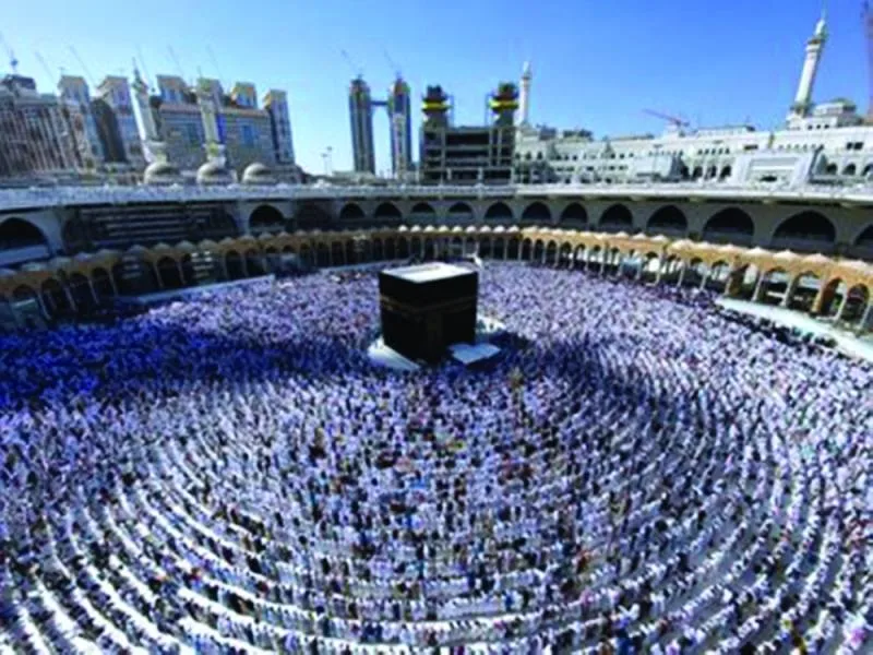 إمام الحرم المكي: المسلم يجمع بين «الخشية» والإحسان