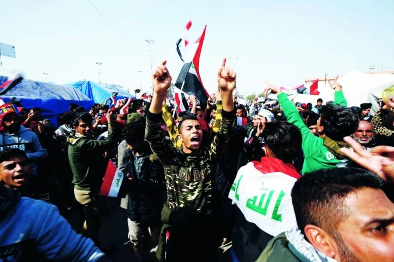 محتجو النجف لأنصار الصدر: ارحلوا