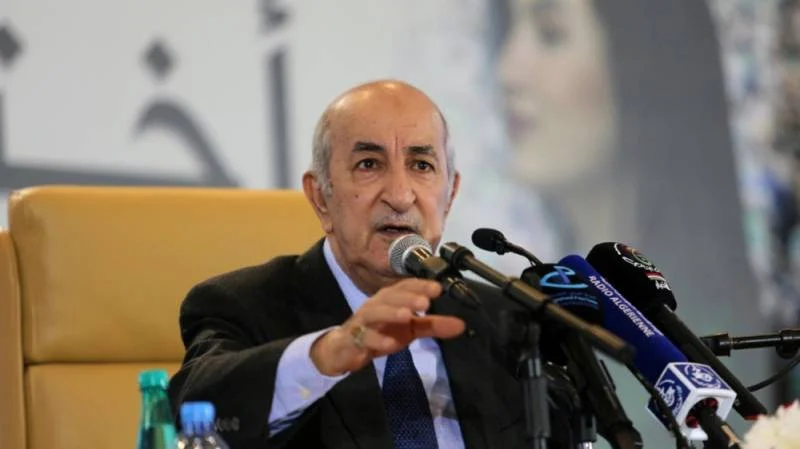 الرئيس الجزائري يطرد مدير شركة قطرية