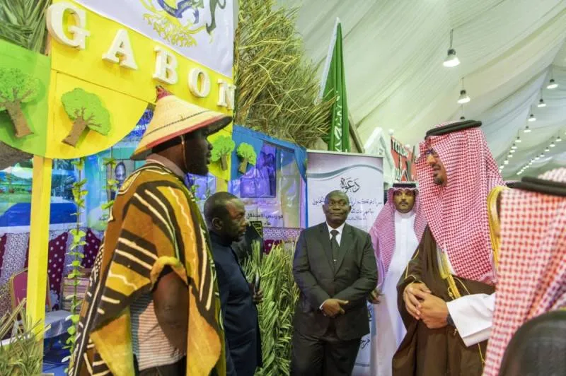 نائب أمير المدينة يُدشن مهرجان الثقافات والشعوب بالجامعة الإسلامية