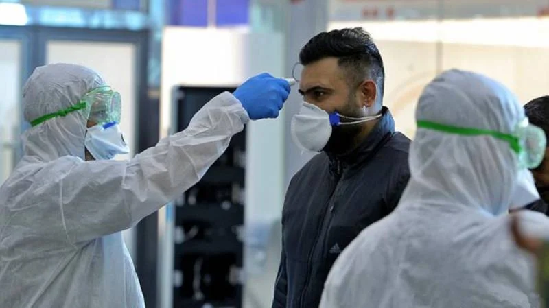 ارتفاع عدد وفيات فيروس كورونا في إيران إلى 22 وإصابة 141
