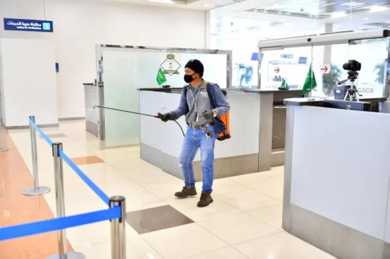 مطار حائل الدولي ينفذ حزمة من الإجراءات الاحترازية لمكافحة "كورونا"