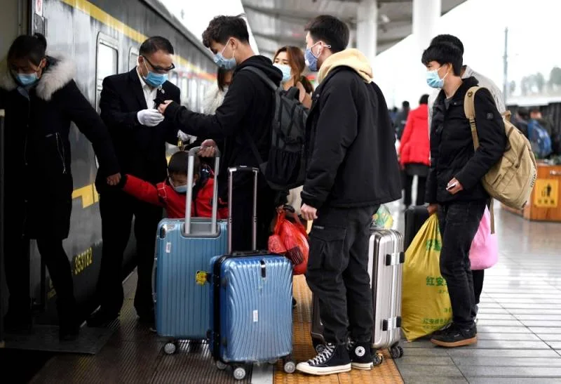 الصين تحظر دخول الأجانب مع تسجيل نحو 50 إصابة "مستوردة" بكوفيد-19