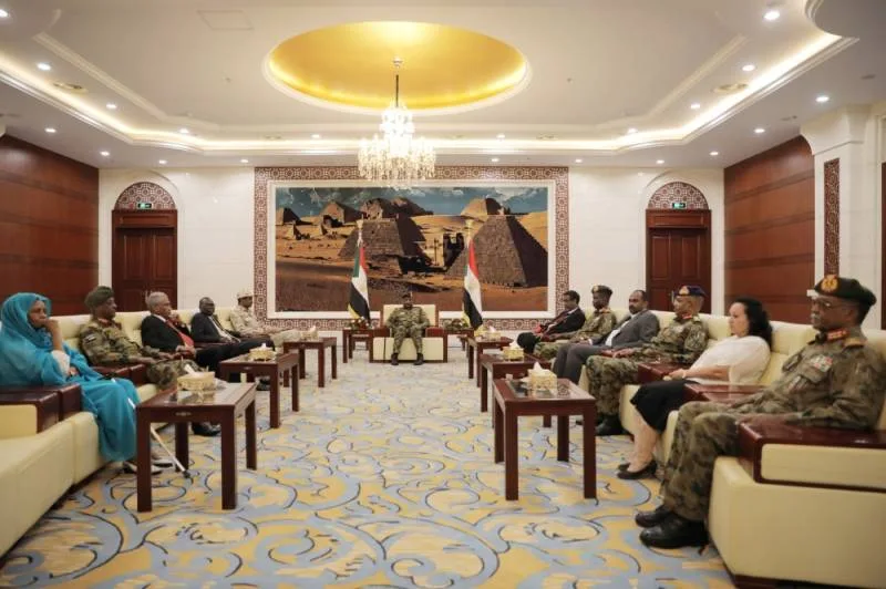 "السيادي السوداني" يدين استهداف الميليشيات الحوثية للمملكة