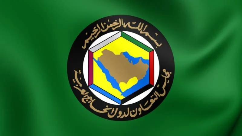 "التعاون الخليجي" يرحب بإعلان التحالف وقف النار باليمن