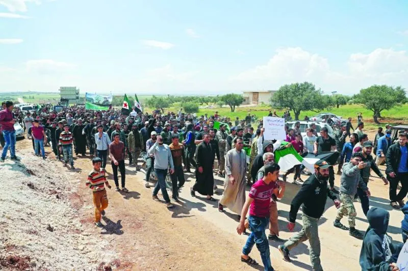 «النصرة» تعلق فتح معبر مع النظام في إدلب بسبب المظاهرات
