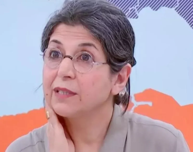 باريس تطالب بالإفراج عن الباحثة فاريبا عادلخاه المعتقلة في إيران