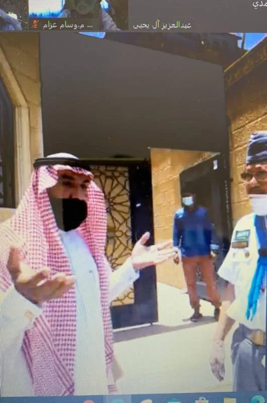 زيارة افتراضية لمتابعة جهود كشافة تعليم الطائف في تنظيم المصلين بالمساجد