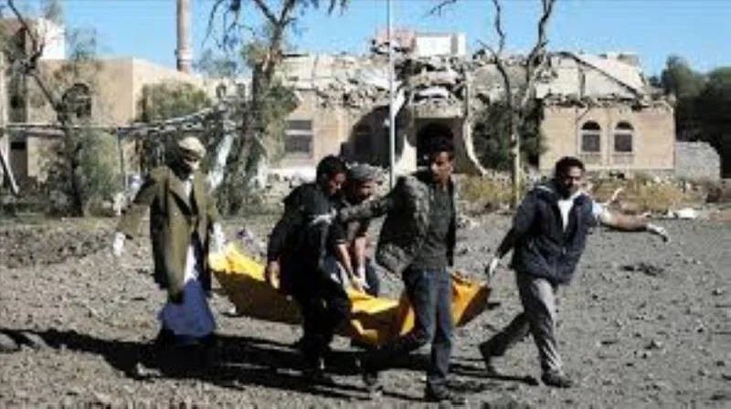 قصف حوثي بتعز يصيب ويودي بحياة 6 مدنيين بينهم شقيقان