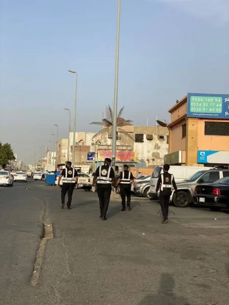جولات "شرطة منطقة مكة" تضبط أسواق جنوب جدة