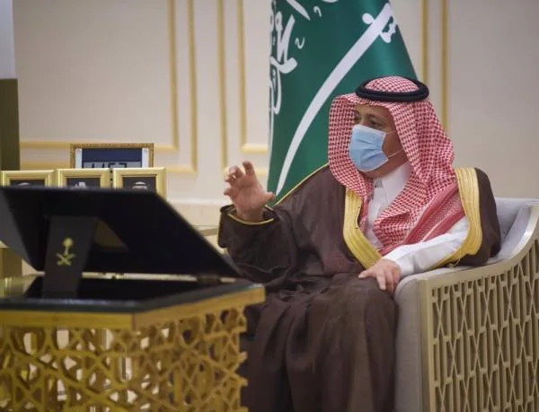 أمير الباحة يطلع على استعدادات أمانة وبلديات المنطقة لموسم الصيف