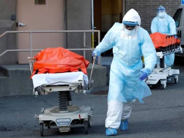 الولايات المتحدة: 54,357 إصابة مؤكدة و 725 حالة وفاة بكورونا
