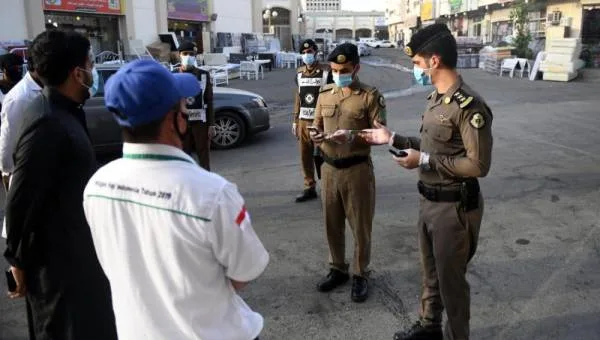 شرطة مكة تواصل جولاتها الميدانية في اسواق جدة الشعبية