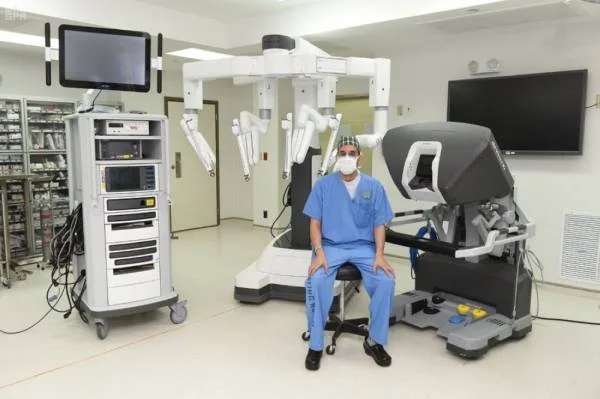 "التخصصي" ضمن أكبر 5 مراكز على مستوى العالم في جراحة "الروبوت" للقلب