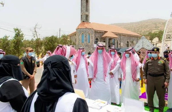 أمير الباحة يدعو لرفع مستوى الإيواء والملاهي لدعم السياحة