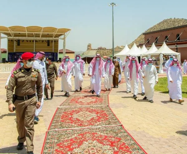 أمير الباحة يواصل جولاته التفقدية للمتنزهات والمواقع السياحية بالمنطقة