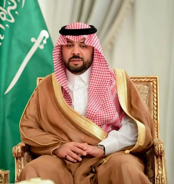 أمير "الشمالية" يعزي في وفاة عضو مجلس المنطقة السابق صالح الشيحي