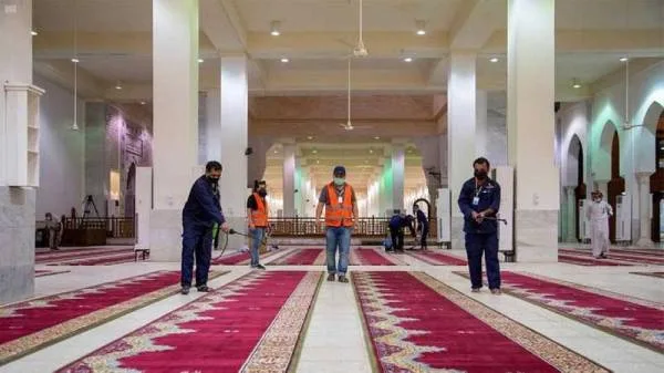 تهيئة مسجد نمرة بأحدث أنظمة التكييف وتنقية الهواء