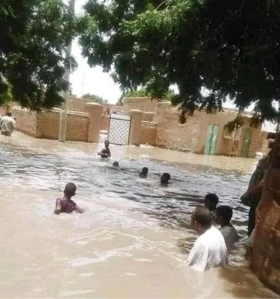 أمطار وسيول عارمة تجتاح العاصمة السودانية
