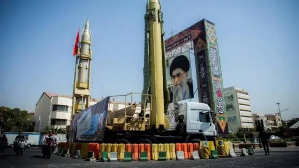 بومبيو : أمريكا تتمسك بتمديد حظر السلاح على إيران