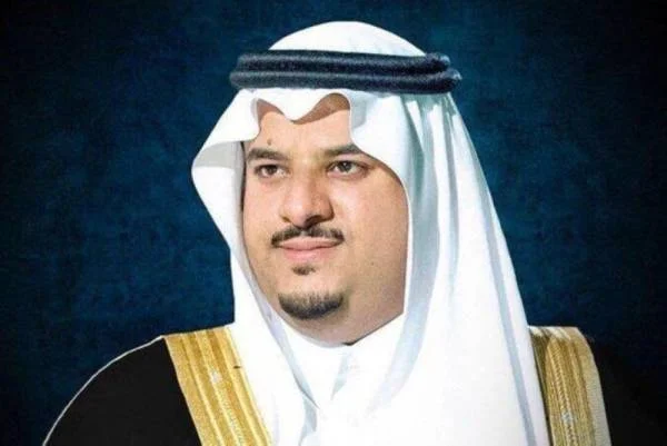 نائب أمير الرياض يعزي أسرة الهزاني في وفاة والدهم