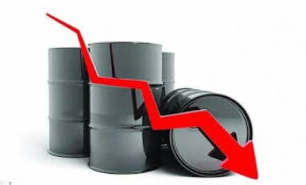 انخفاض أسعار النفط بنسبة 1%