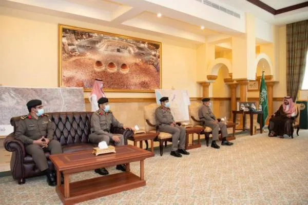 نائب أمير مكة يستقبل قيادات شرطية بالمنطقة
