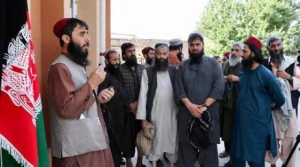 الحكومة الأفغانية تعلن إطلاق سراح كل سجناء حركة طالبان تقريبا