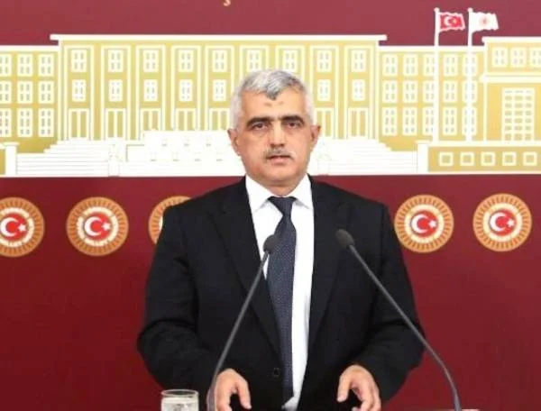 برلماني تركي : الحكومة تخفي أعداد الإصابات بكورونا داخل السجون