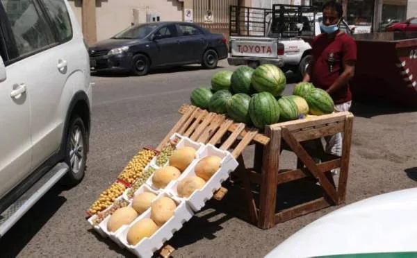 مكة المكرمة : مصادرة 460 كجم مواد غذائية تالفة في الزاهر والستين والنزهة