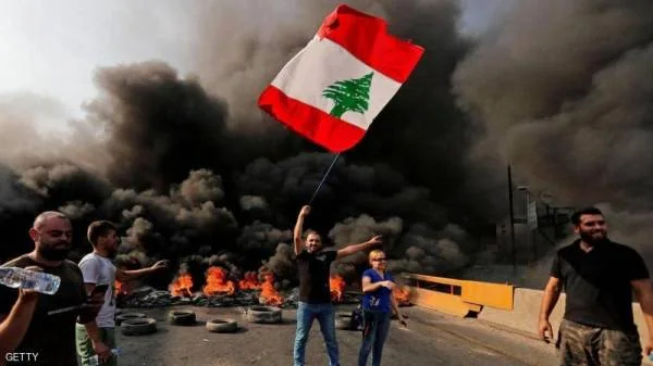 فرنسا تحذر من انهيار لبنان إذا لم تُشكل حكومة جديدة