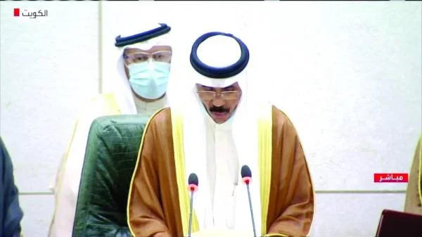 الشيخ نواف الأحمد يؤدي اليمين الدستورية أميراً للكويت