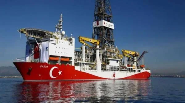 تركيا تتراجع وتسحب سفينة التنقيب قبالة السواحل القبرصية